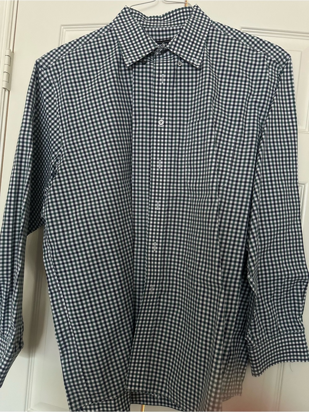 Jos A Bank 100% cotton XL button up men’s shirt one pocket